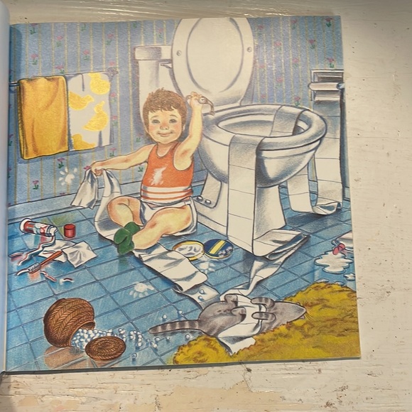 LIKE NEW Vintage 1992 Love You Forever book with original price tag - Picture 6 of 10